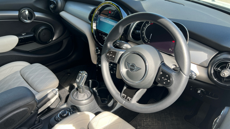 MINI Cooper 1.5 C Exclusive 5dr Auto Petrol Hatchback